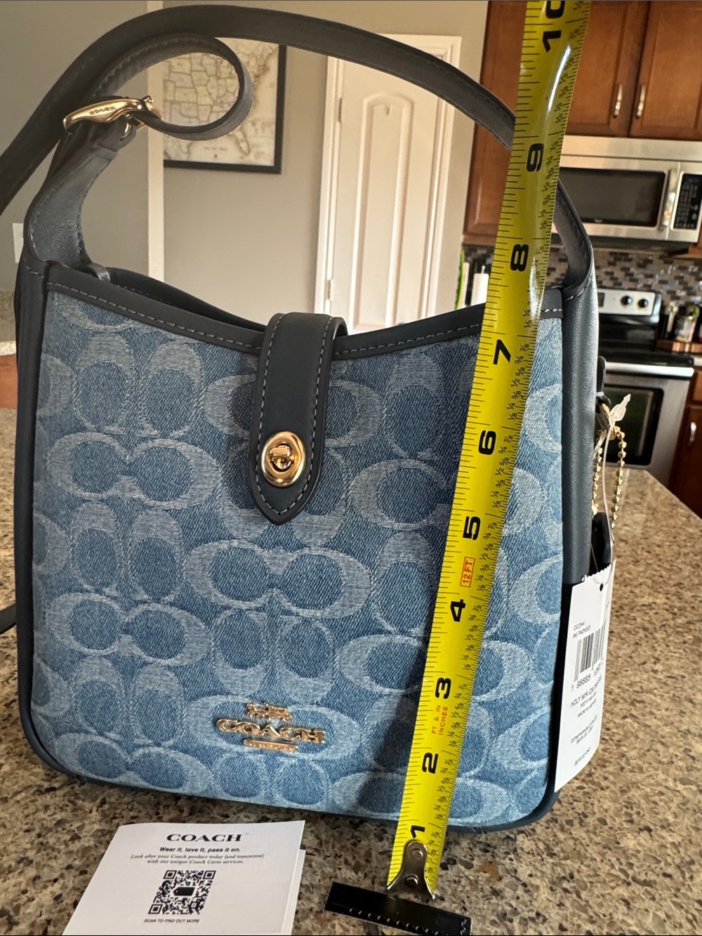 💙Cute Coach Denim Signature Canvas Shoulder Bag in Light Blue with Navy Trim NWT - Picture 4 of 17